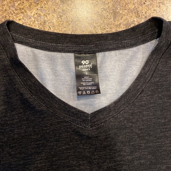 90 Degree By Reflex Men’s Soft V Neck Tee Small Dark Gray or Gray and Black - Picture 3 of 13